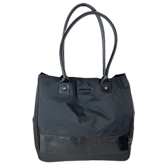 Calvin Klein Large Tote/Travel Bag 🎉3X Host Pick🎉 - Picture 1 of 9